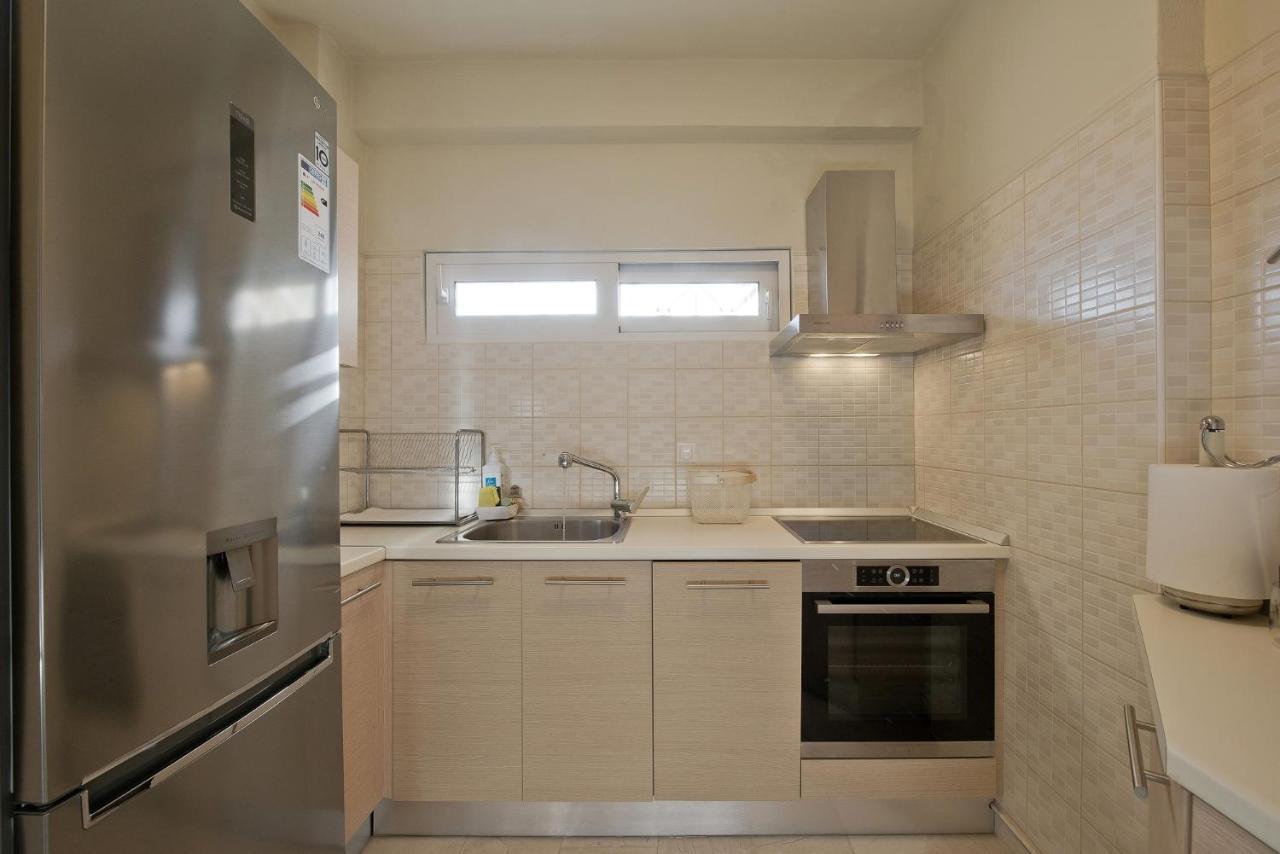 Apartamento Lucyzen Atenas Exterior foto