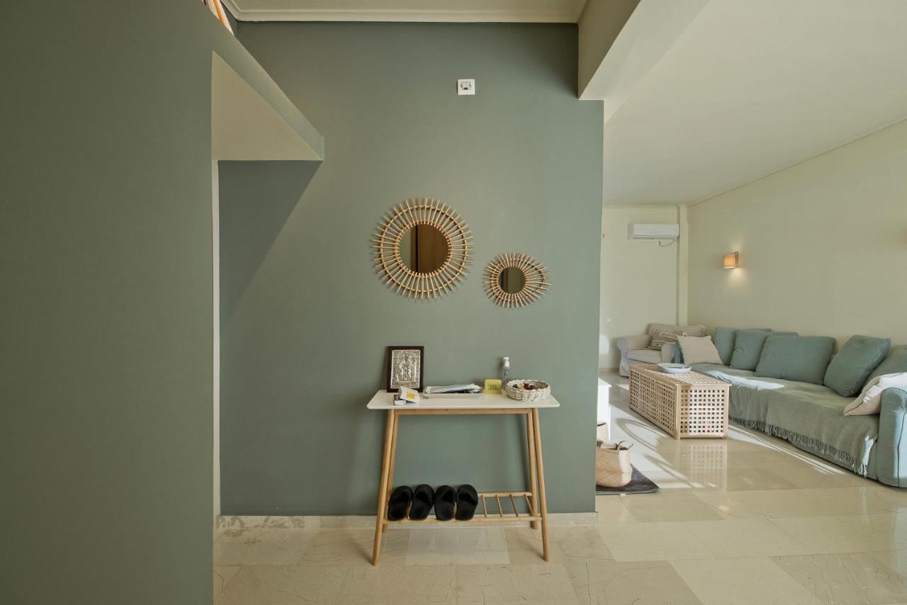 Apartamento Lucyzen Atenas Exterior foto